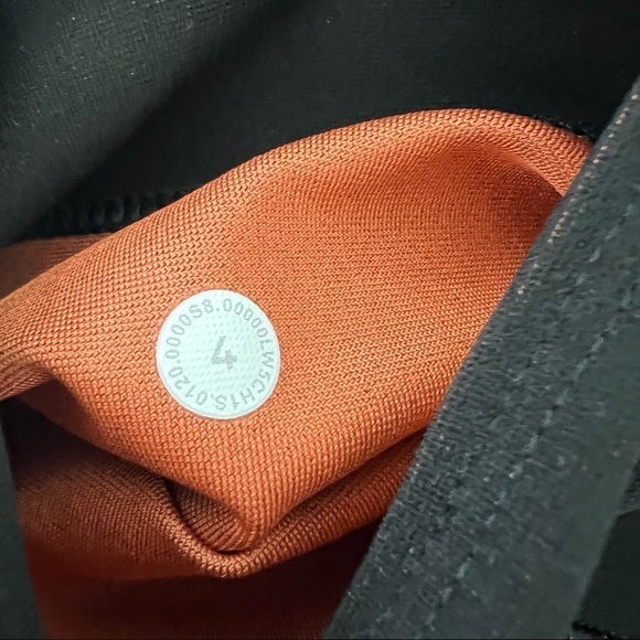 Lululemon Mapped out Camo leggings in black/ burnt orange G77 - Picture 10 of 10